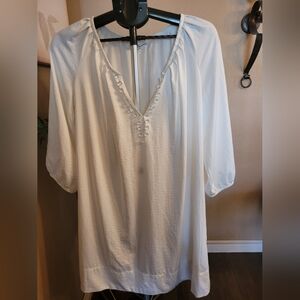 NWOT Women's White Embellished Tunic Top / Swimsuit Coverup